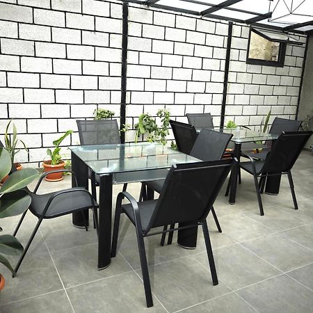 Tiroents Hotel Ґюмрі Екстер'єр фото